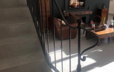 Création d'un garde corps d'escalier aux alentours de la commune d'Arrou 